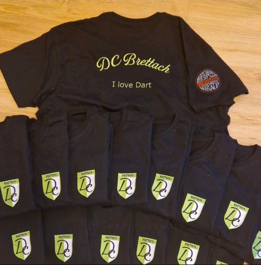 Vereins-Shirts mit mehrseitiger Stickerei